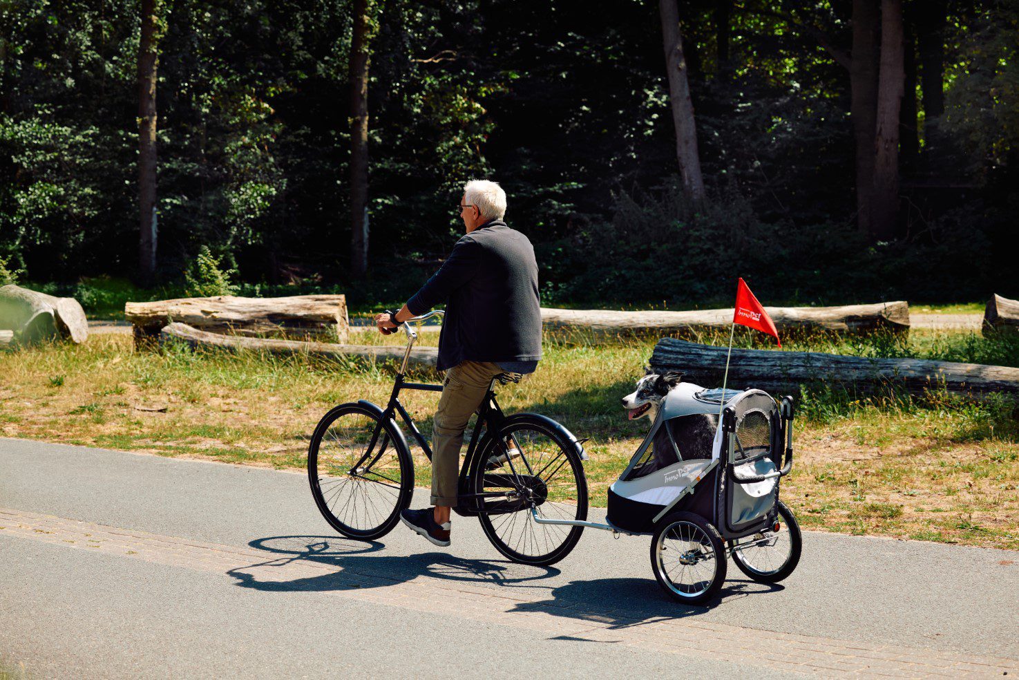 Faire du vélo avec son chien