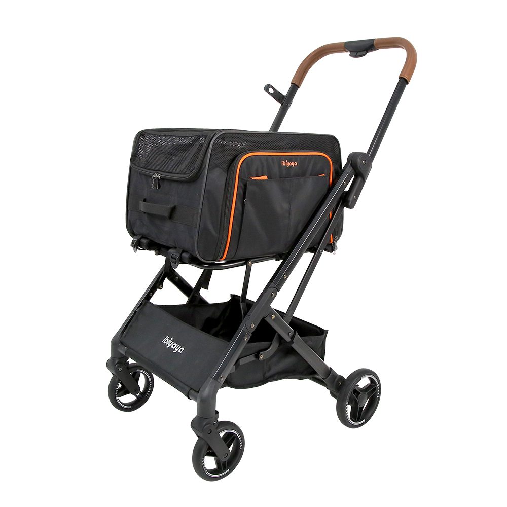 L'Ibiyaya JetPaw 3 en 1 est à la fois une poussette, un sac de transport et un panier auto pour chien